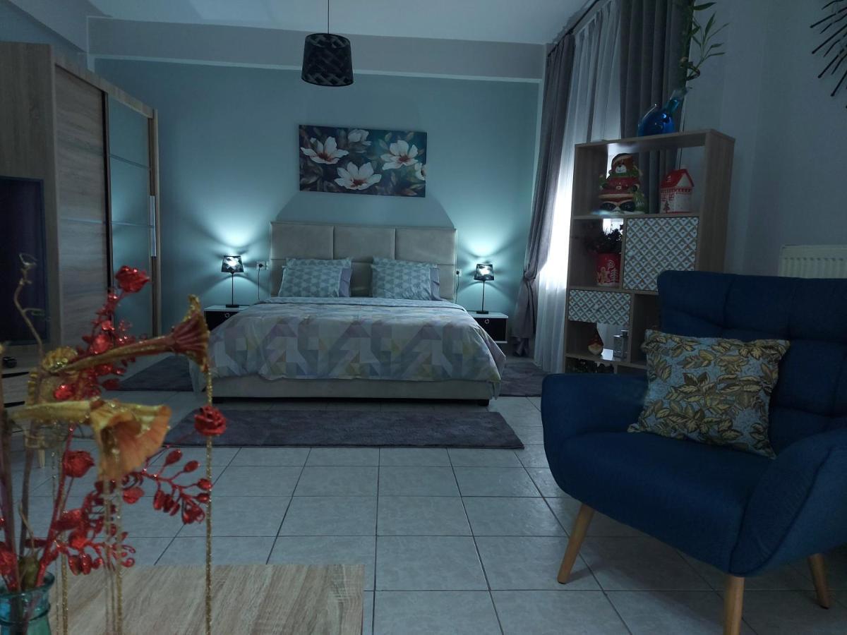 Violet Studio Με Πισίνα Volos Exteriör bild